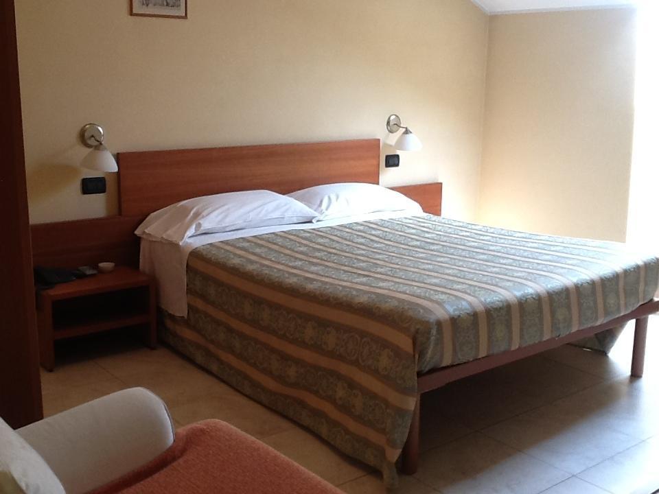Cerrutihotel Vercelli Zewnętrze zdjęcie
